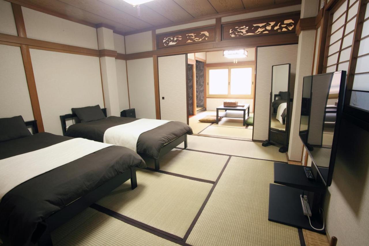 Guest House Futaba Осака Екстер'єр фото